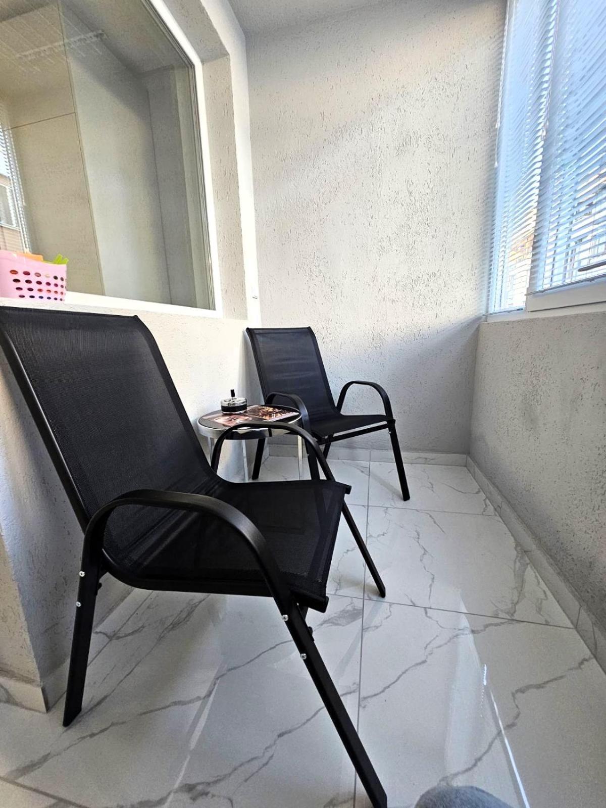 Apartment Bohemi With Free Parking 布尔加斯 外观 照片